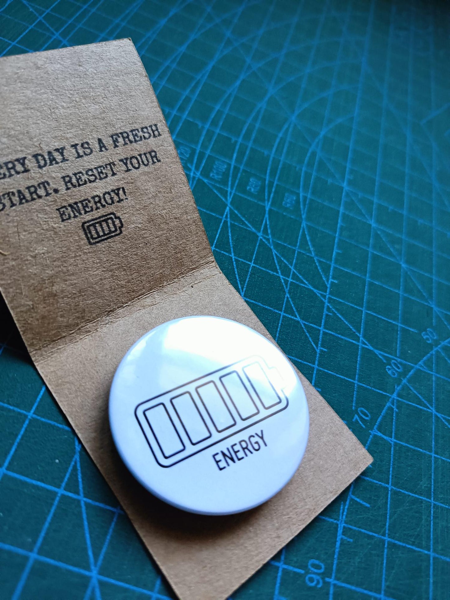 Colour-Your-Own Energy Battery Mood Badge (38mm)