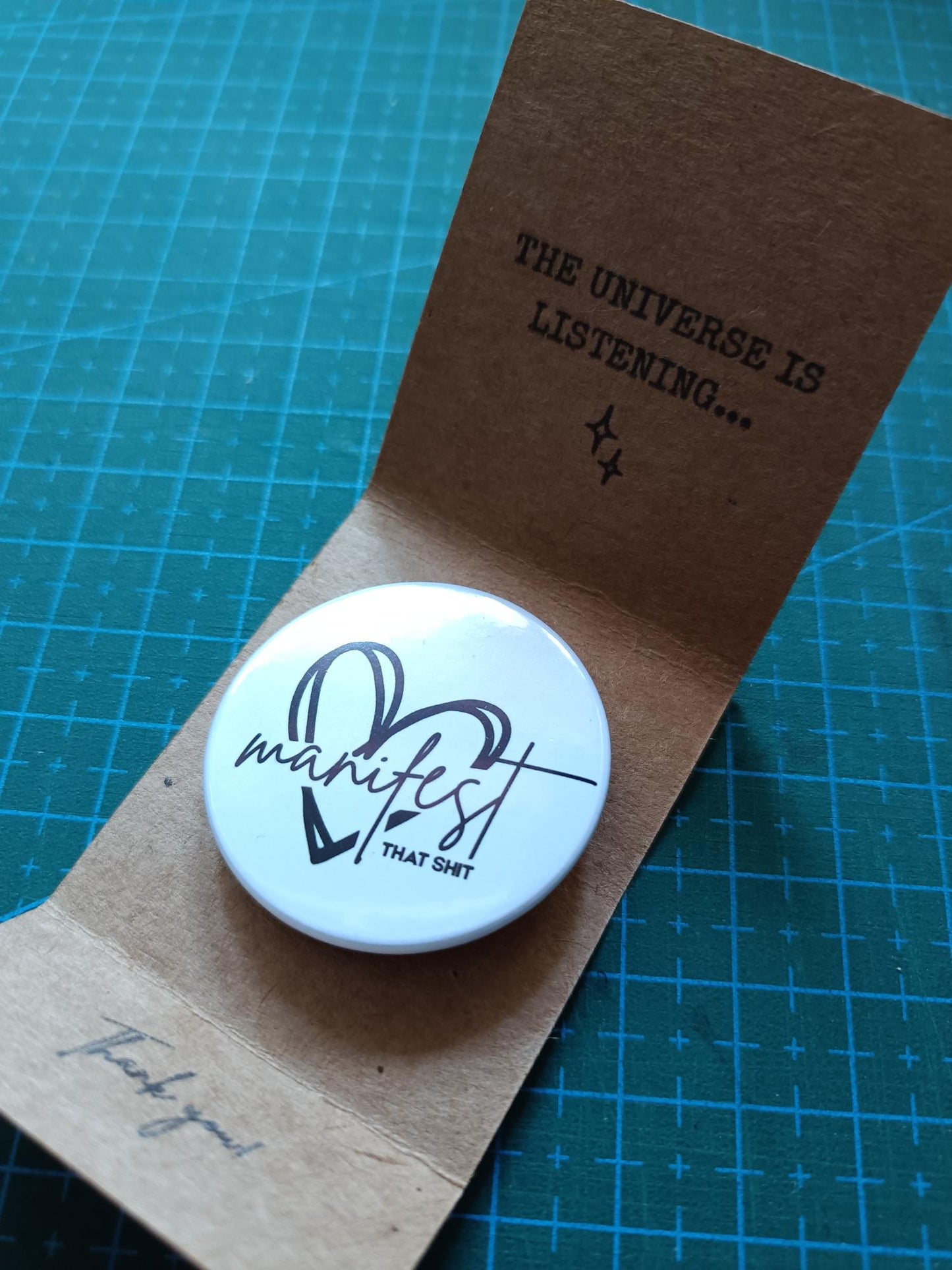 Manifest That Shit – Motivation Enamel-Style Button Badge