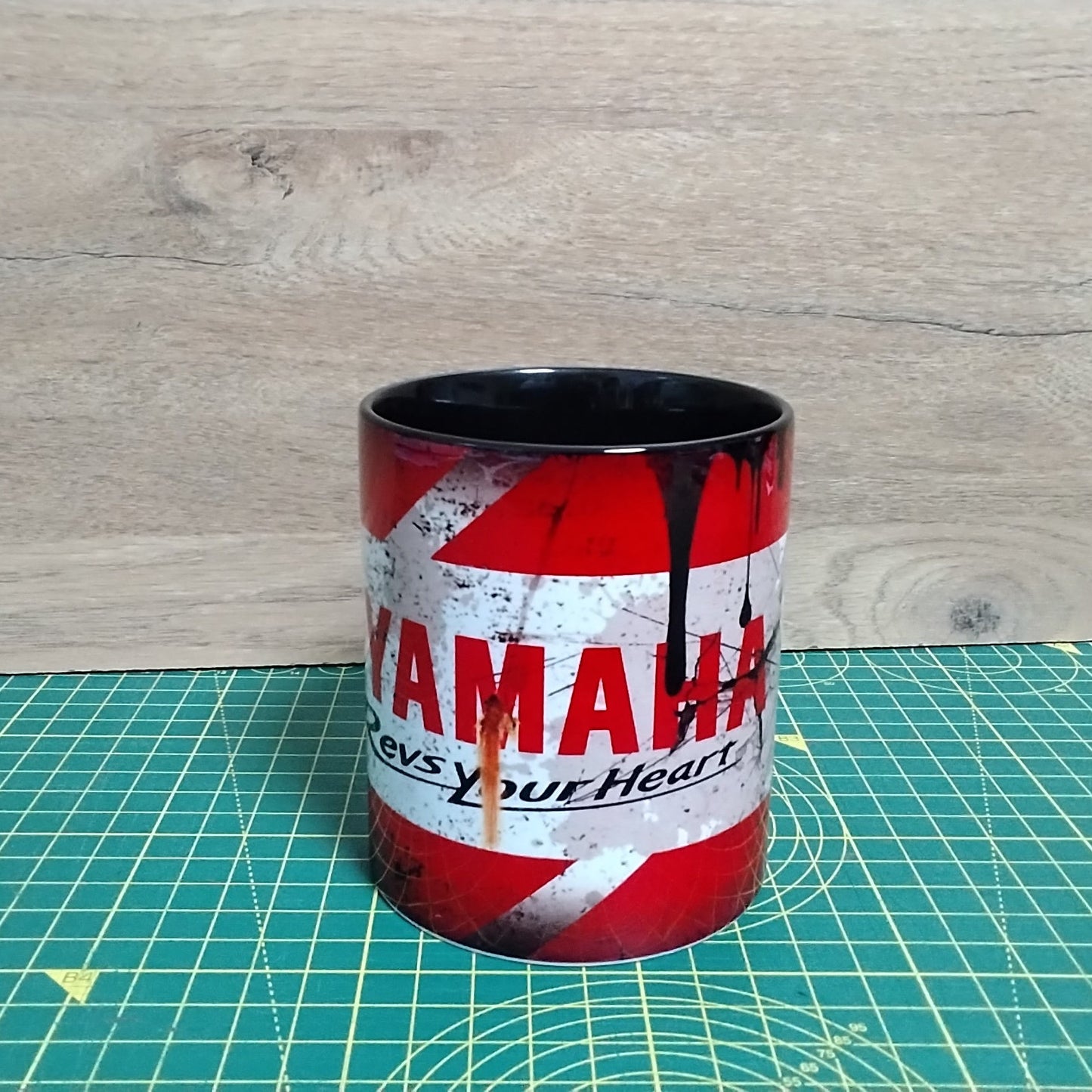 Yamaha-Inspired Grunge Style Ceramic Mug – Black Interior – 11oz Coffee Cup Gift